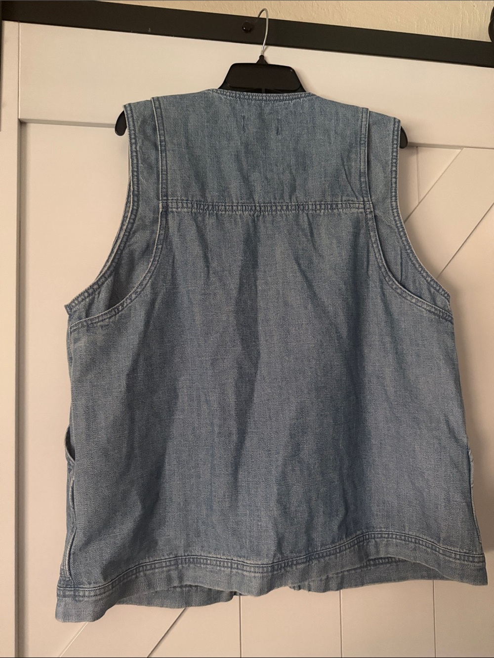 Universal Thread Light Wash Denim Tie-Front Vest - Picture 2 of 3